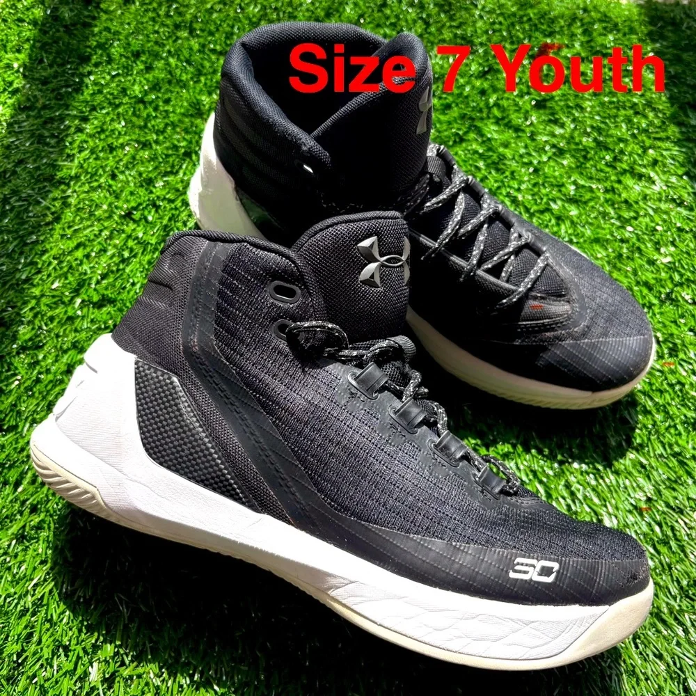 Under Armour Curry 3 'Cyber Monday' Sneakers Black White size 7 Youth Shoes